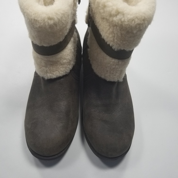 Ugg Australia Blayre ll Buckle Sheepskin Boots 8 - Picture 2 of 8